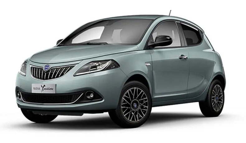 lancia ypsilon platino caldararo giugno 2024
